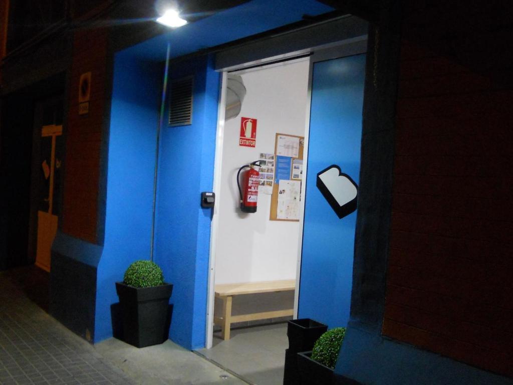 Bedcelona Hostel Barcellona Esterno foto